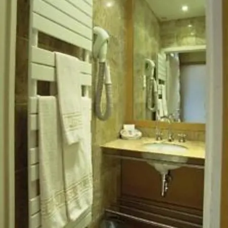 Du Levant 3* Paris